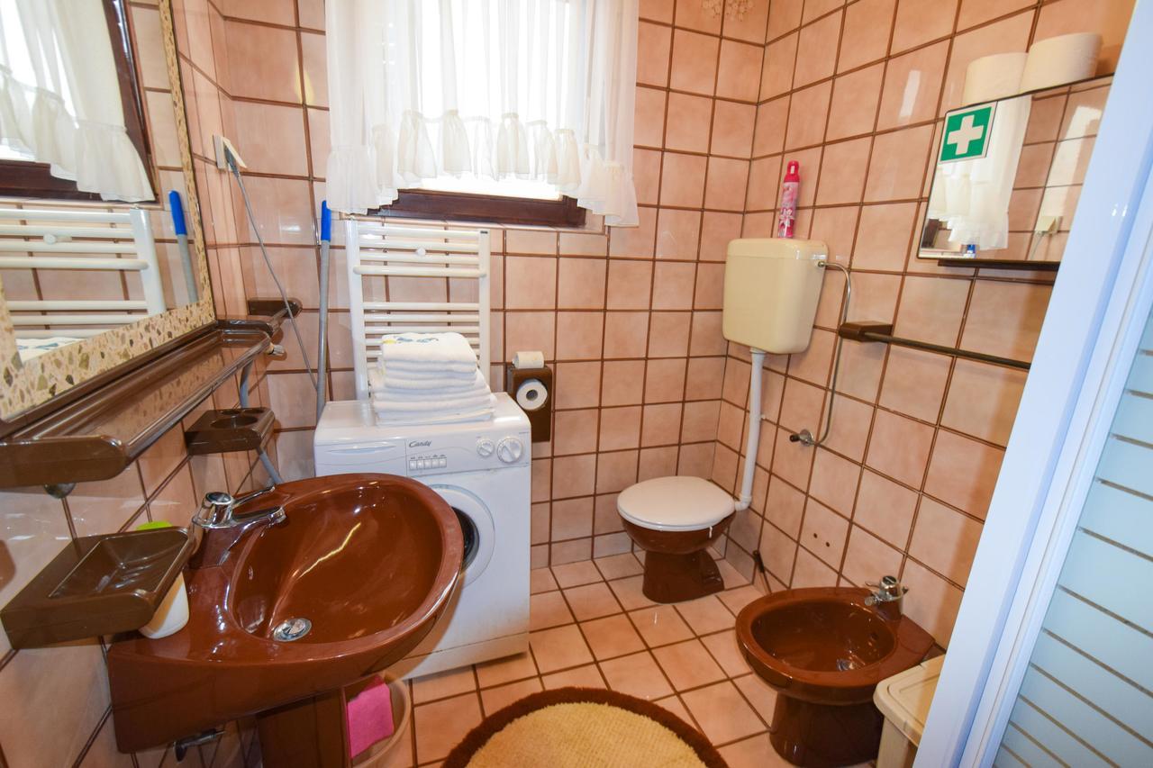Apartment Petrlin Malinska Ngoại thất bức ảnh