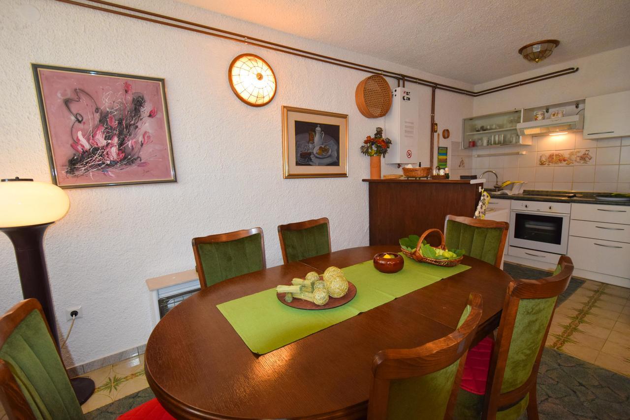 Apartment Petrlin Malinska Ngoại thất bức ảnh