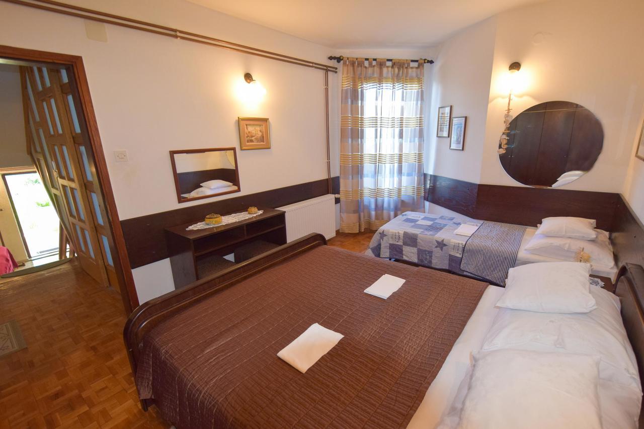 Apartment Petrlin Malinska Ngoại thất bức ảnh
